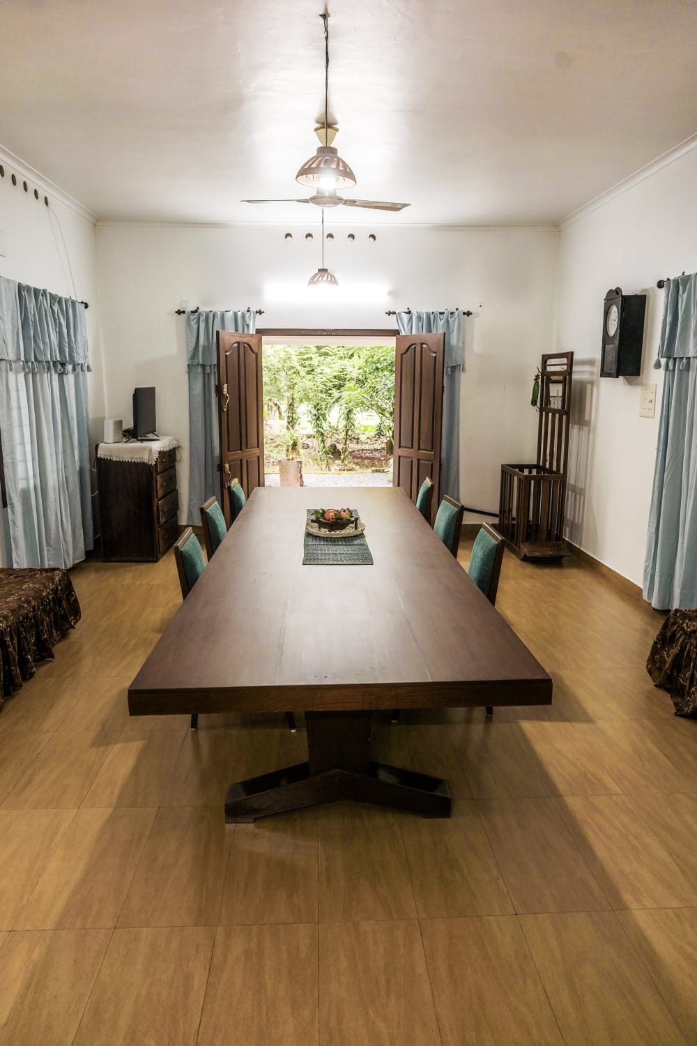 Tales of Mala - Dining area